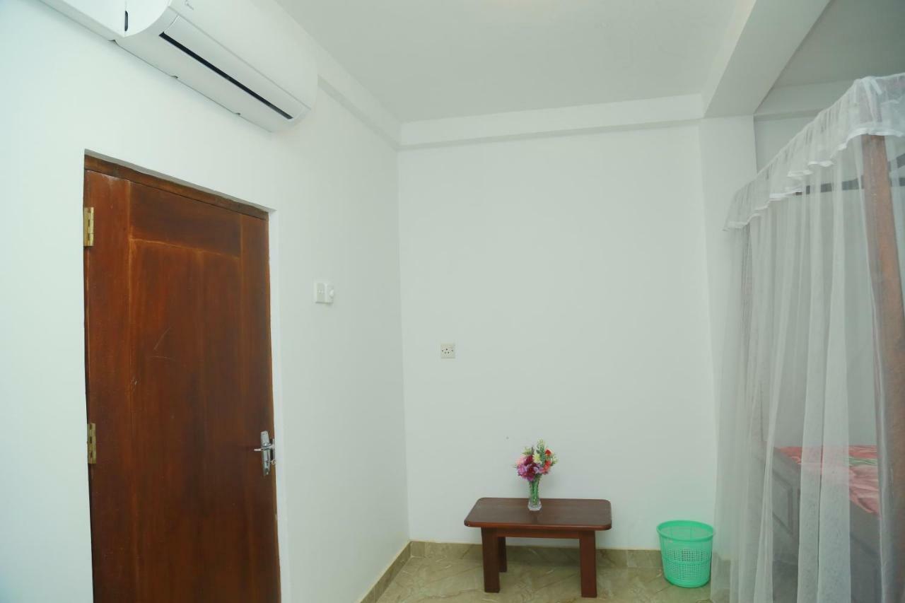 Coconut Hill Homestay Mirissa Esterno foto