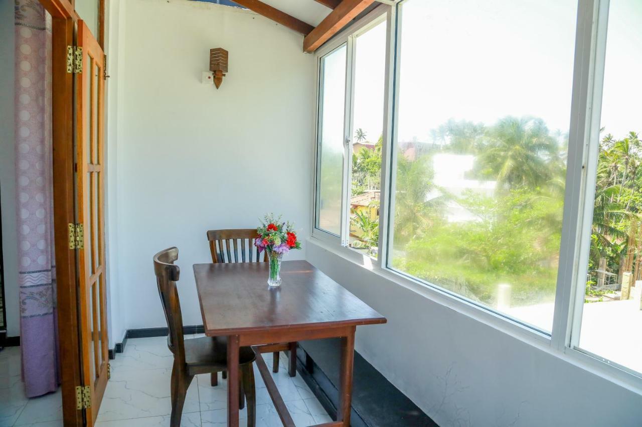 Coconut Hill Homestay Mirissa Esterno foto