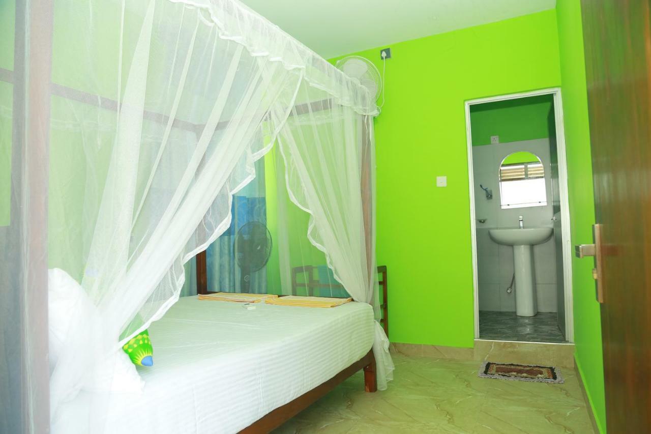Coconut Hill Homestay Mirissa Esterno foto